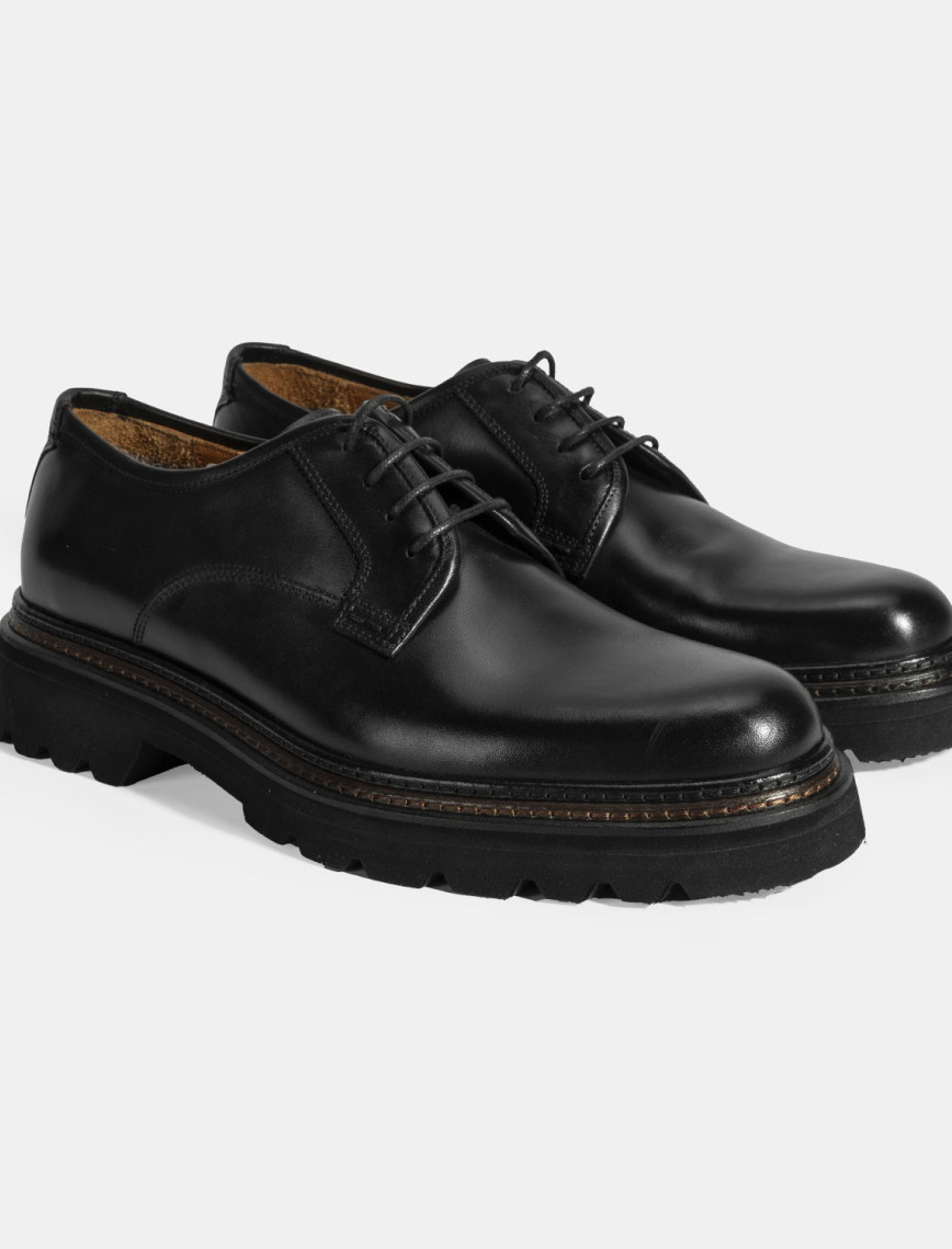 Erkek Siyah Bağcıklı Günlük Deri Ayakkabı Erkek Siyah Bağcıklı Günlük Deri Ayakkabı