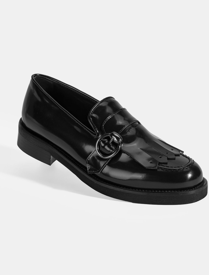 Luca Grossi Kadın Siyah Püskül Detaylı Deri Loafer Luca Grossi Kadın Siyah Püskül Detaylı Deri Loafer