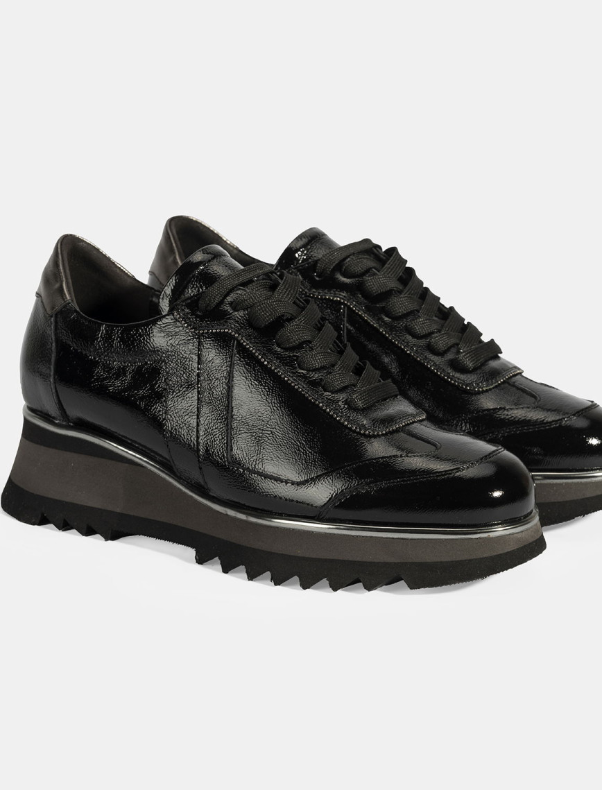 Luca Grossi Kadın Siyah Bağcıklı Rugan Spor Ayakkabı Luca Grossi Kadın Siyah Bağcıklı Rugan Spor Ayakkabı