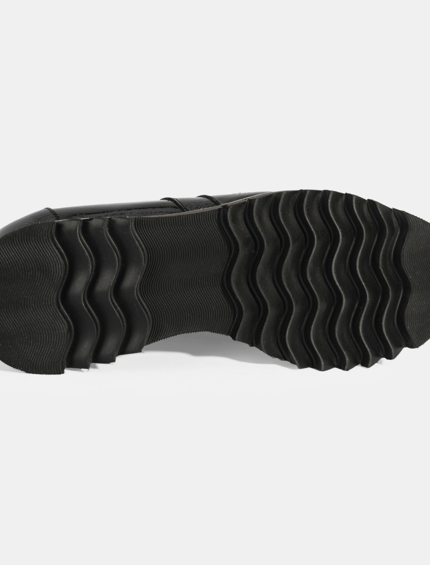 Luca Grossi Kadın Siyah Bağcıklı Rugan Spor Ayakkabı Luca Grossi Kadın Siyah Bağcıklı Rugan Spor Ayakkabı