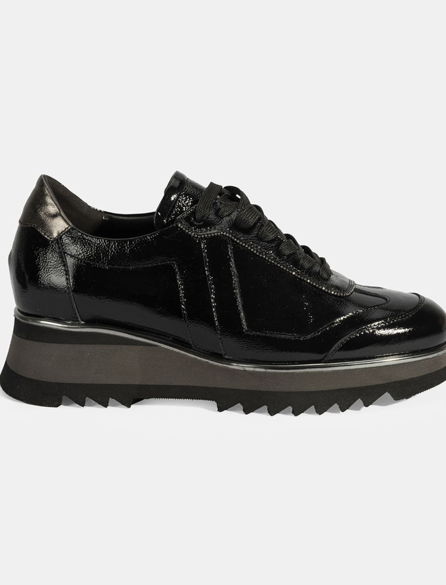 Luca Grossi Kadın Siyah Bağcıklı Rugan Spor Ayakkabı Luca Grossi Kadın Siyah Bağcıklı Rugan Spor Ayakkabı