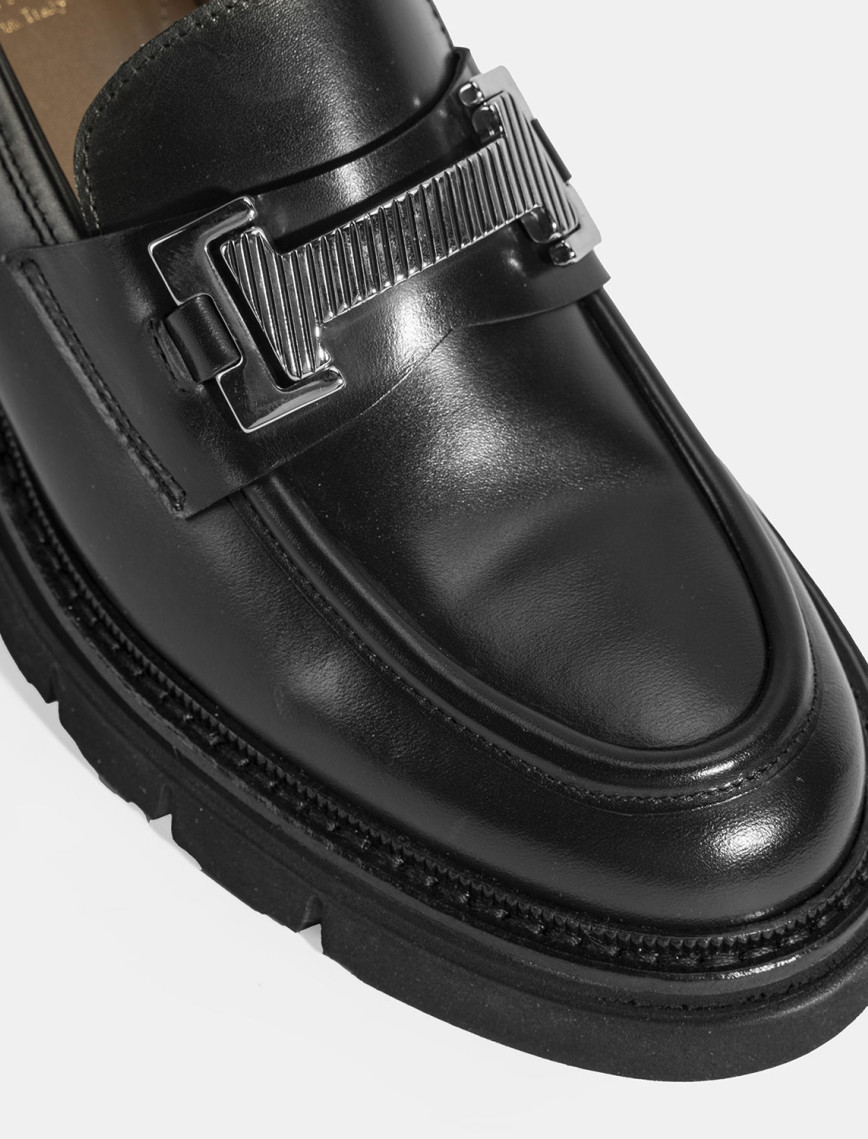 Luca Grossi Kadın Siyah Toka Detaylı Deri Loafer Luca Grossi Kadın Siyah Toka Detaylı Deri Loafer