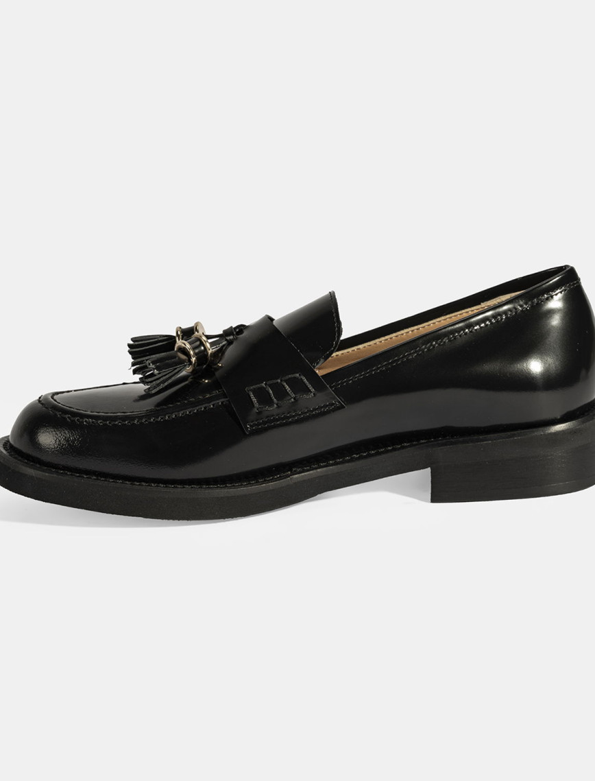 Luca Grossi Kadın Siyah Püskül Detaylı Deri Loafer Luca Grossi Kadın Siyah Püskül Detaylı Deri Loafer