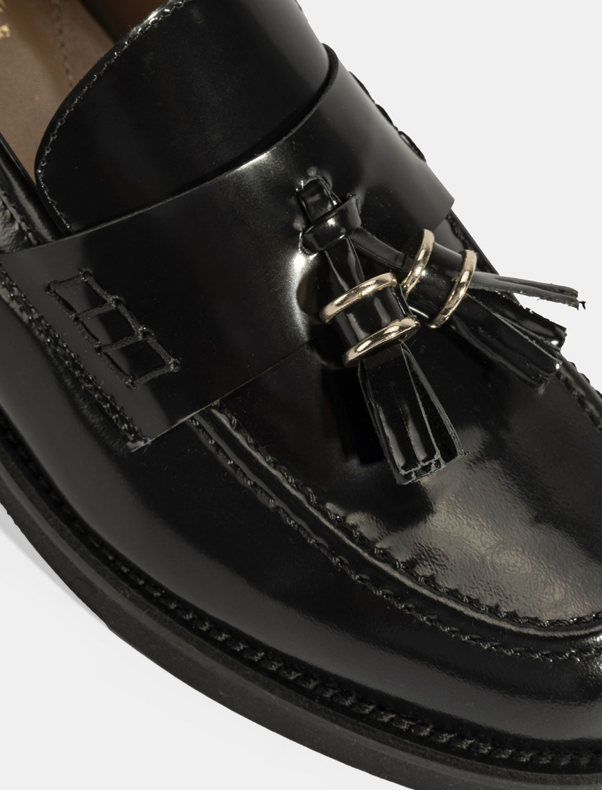 Luca Grossi Kadın Siyah Püskül Detaylı Deri Loafer Luca Grossi Kadın Siyah Püskül Detaylı Deri Loafer