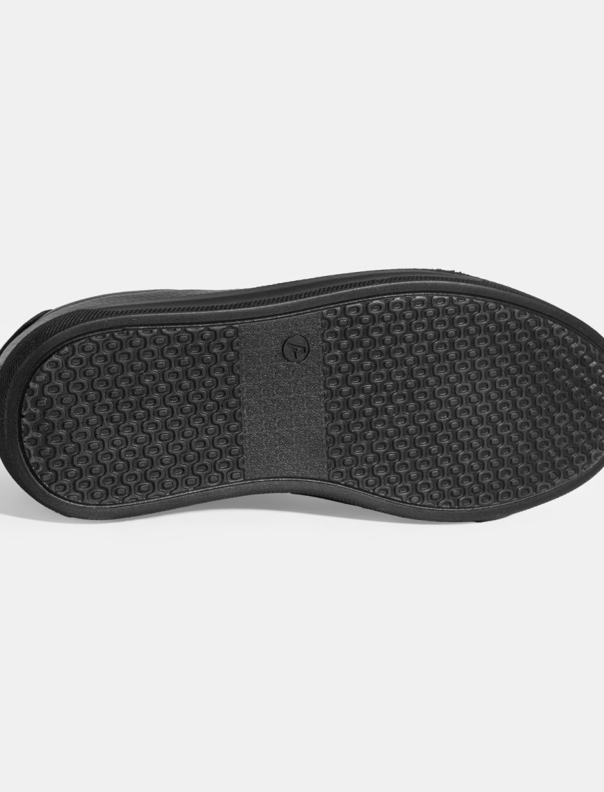 Kadın Siyah Bağcıklı Günlük Deri Ayakkabı Kadın Siyah Bağcıklı Günlük Deri Ayakkabı