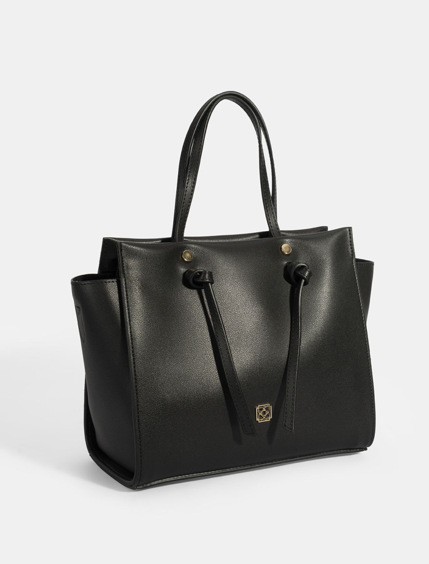 Kadın Siyah Omuz Çantası Kadın Siyah Omuz Çantası