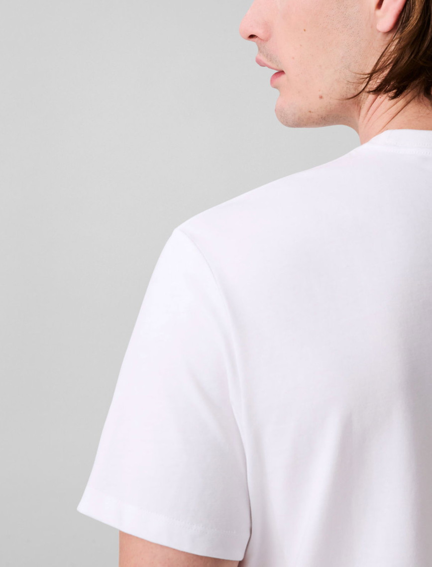 Calvin Klein Deboss Mono Graphic Erkek Beyaz T-Shirt Calvin Klein Deboss Mono Graphic Erkek Beyaz T-Shirt