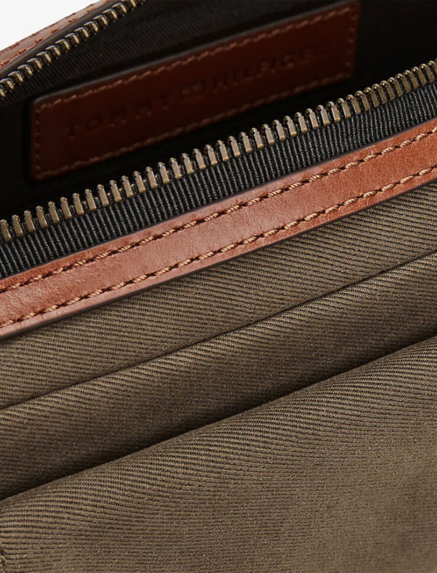 Tommy Hilfiger Casual Prep Erkek Kahverengi El Çantası