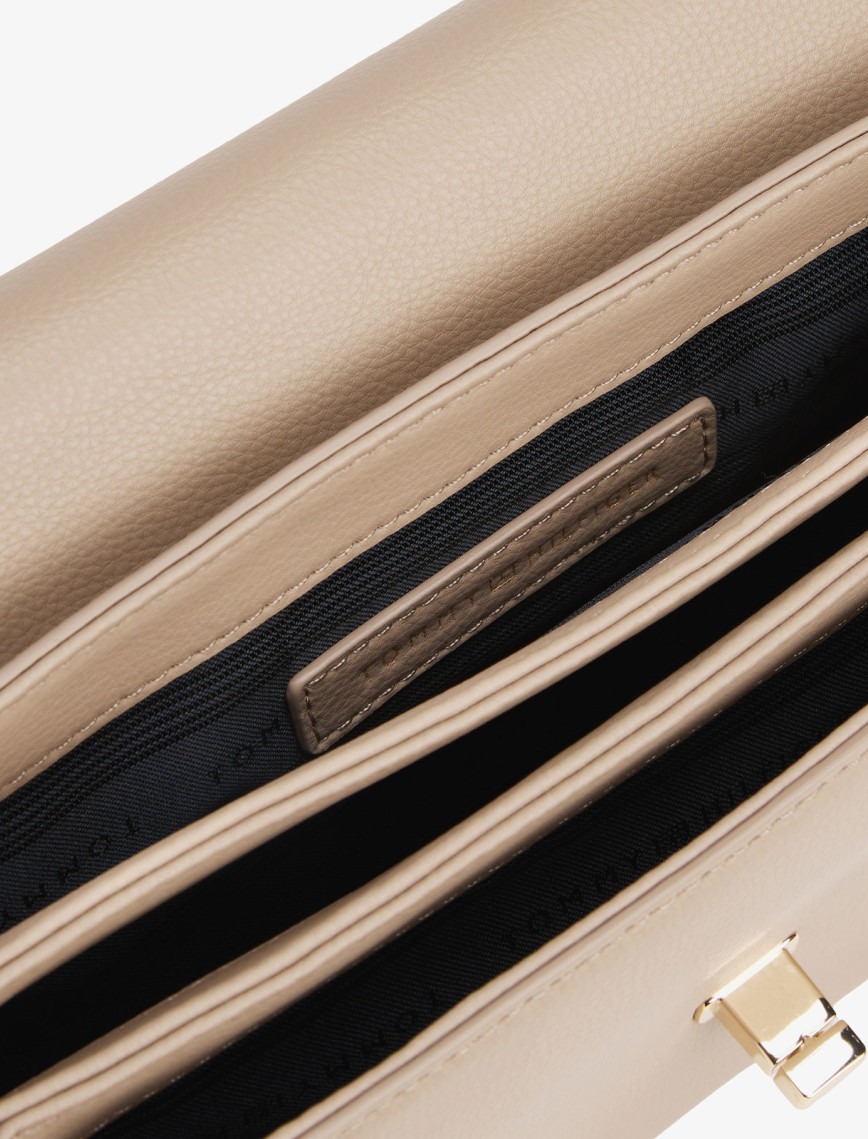 Tommy Hilfiger Modern Kadın Bej El Çantası Tommy Hilfiger Modern Kadın Bej El Çantası