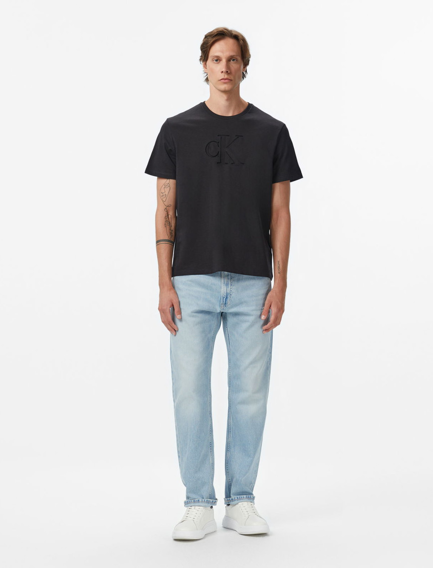 Calvin Klein Deboss Mono Graphic Erkek Siyah T-Shirt Calvin Klein Deboss Mono Graphic Erkek Siyah T-Shirt