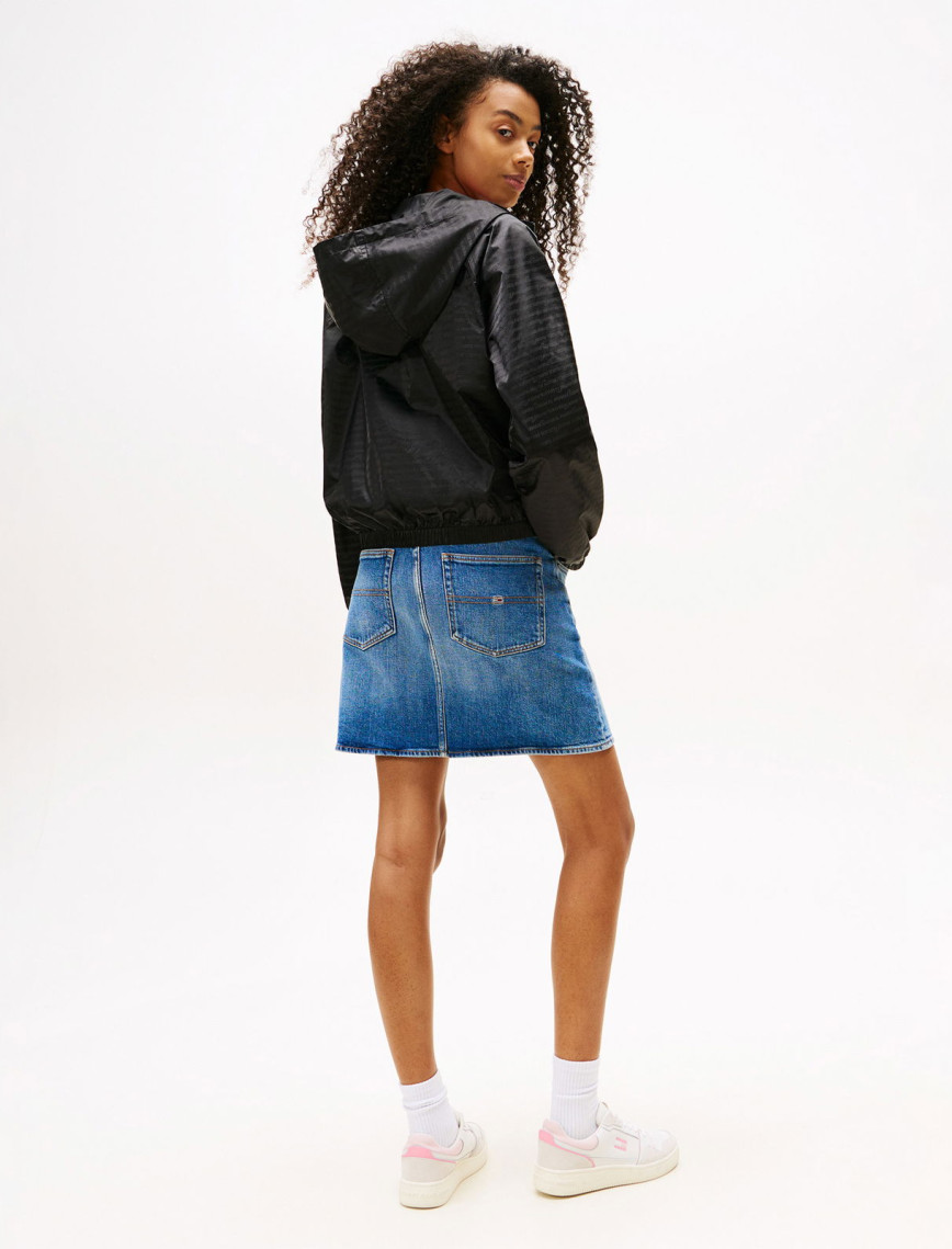 Tommy Hilfiger Repeat Logo Water Repellant Kadın Siyah Ceket Tommy Hilfiger Repeat Logo Water Repellant Kadın Siyah Ceket