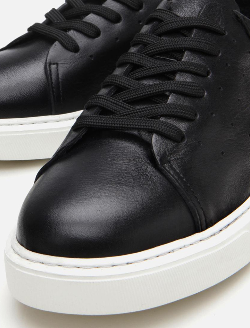 Erkek Deri Siyah Hafif Tabanlı Spor Ayakkabı Erkek Deri Siyah Hafif Tabanlı Spor Ayakkabı