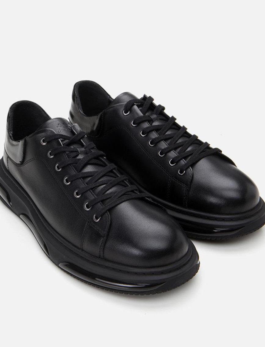 Erkek Deri Siyah Hafif Tabanlı Spor Ayakkabı Erkek Deri Siyah Hafif Tabanlı Spor Ayakkabı