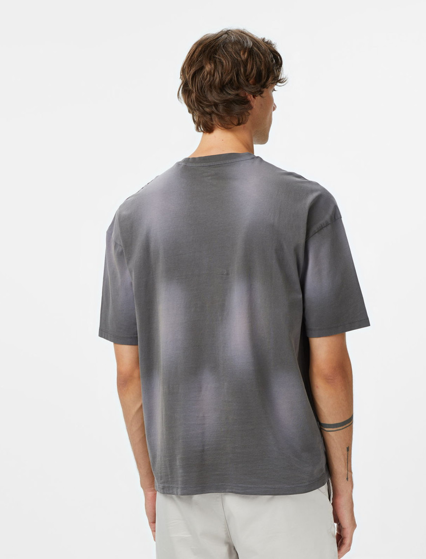 Guess Celso Oversize Fit Erkek Gri T-Shirt Guess Celso Oversize Fit Erkek Gri T-Shirt