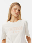 Guess Gloria Boxy Fit Kadın Beyaz T-Shirt Guess Gloria Boxy Fit Kadın Beyaz T-Shirt