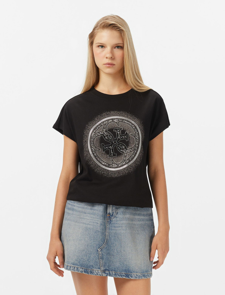 Guess Shaded Slim Fit Kadın Siyah T-Shirt Guess Shaded Slim Fit Kadın Siyah T-Shirt