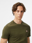 Guess Core Slim Fit Erkek Yeşil T-Shirt Guess Core Slim Fit Erkek Yeşil T-Shirt