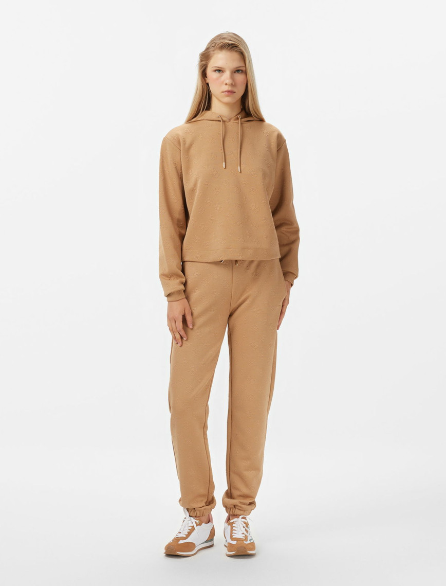 Guess Peony Kadın Kahverengi Sweatshirt Guess Peony Kadın Kahverengi Sweatshirt