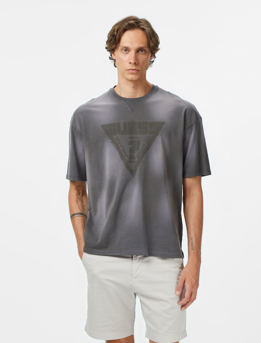 Guess Celso Oversize Fit Erkek Yeşil T-Shirt Guess Celso Oversize Fit Erkek Yeşil T-Shirt