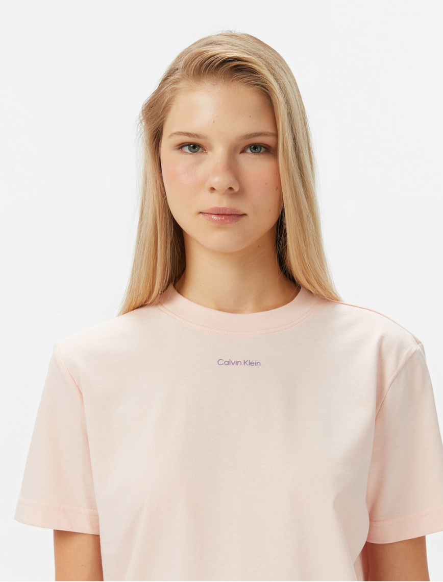 Calvin Klein Classic Logo Kadın Pembe T-Shirt Calvin Klein Classic Logo Kadın Pembe T-Shirt