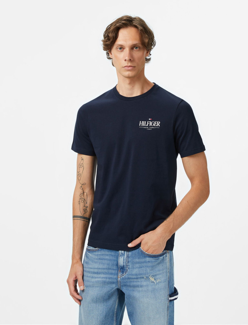 Tommy Hilfiger Brand Love Stack Erkek Mavi T-Shirt Tommy Hilfiger Brand Love Stack Erkek Mavi T-Shirt