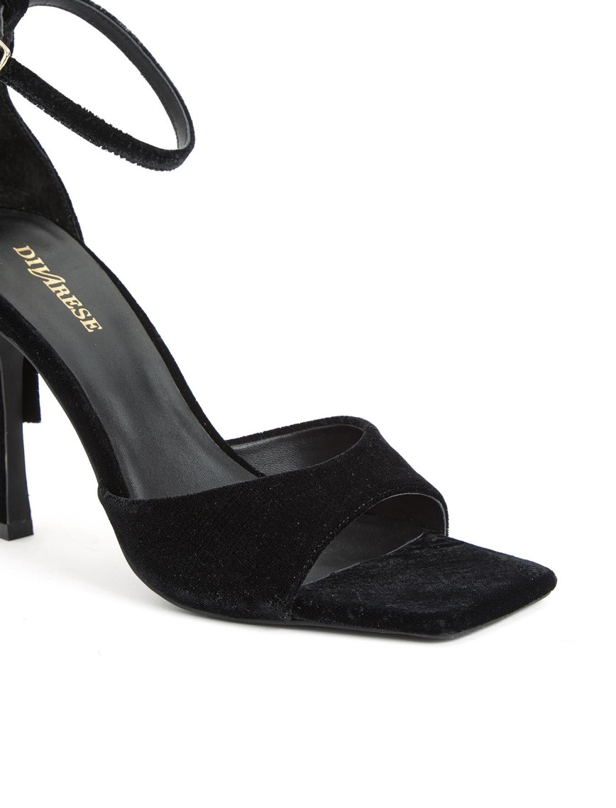 Divarese Kadın Siyah Bantlı Sandalet Divarese Kadın Siyah Bantlı Sandalet