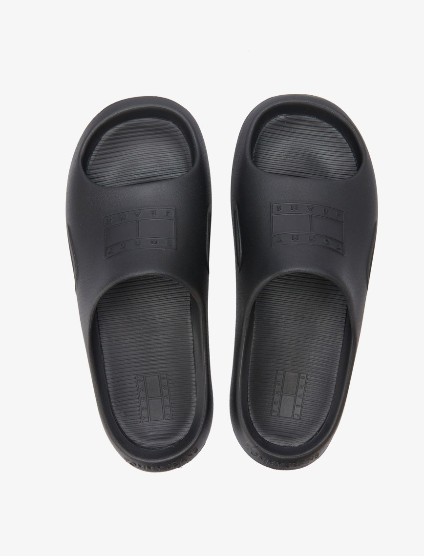 Tommy Jeans Sporty Play Erkek Siyah Terlik Tommy Jeans Sporty Play Erkek Siyah Terlik