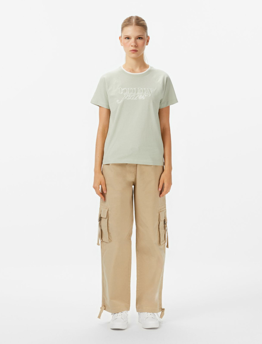 Tommy Jeans Graphic Kadın Yeşil T-Shirt Tommy Jeans Graphic Kadın Yeşil T-Shirt