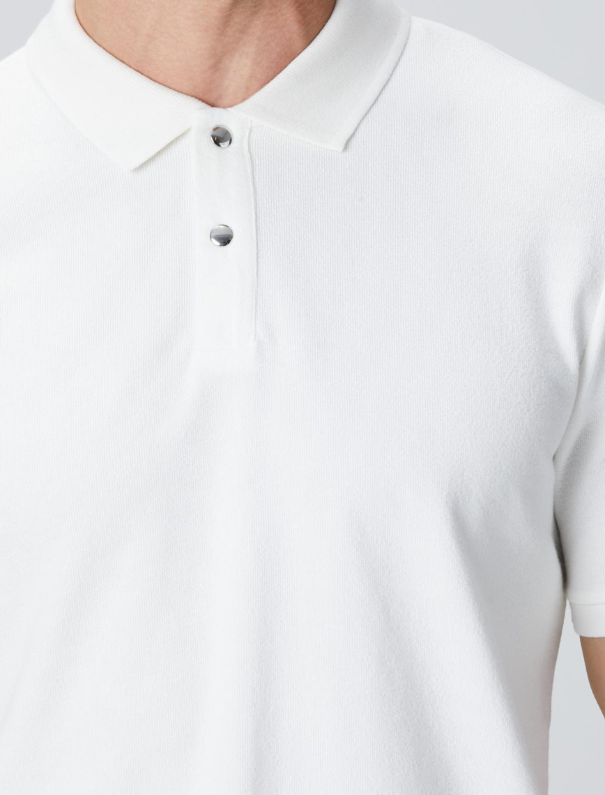 Network Erkek Kırık Beyaz Çıtçıtlı T-shirt Network Erkek Kırık Beyaz Çıtçıtlı T-shirt