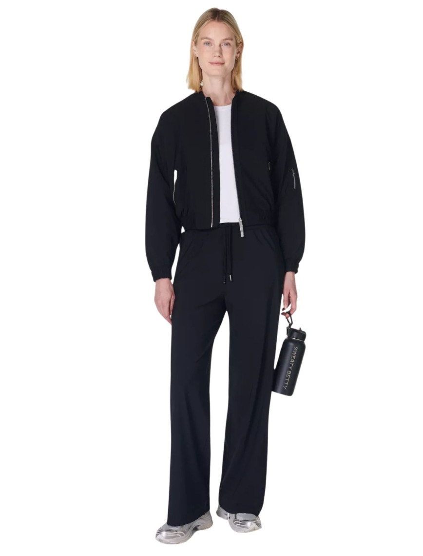 Sweaty Betty Explorer Wide Leg 30 Trouser Kadın Siyah Pantolon Sweaty Betty Explorer Wide Leg 30 Trouser Kadın Siyah Pantolon