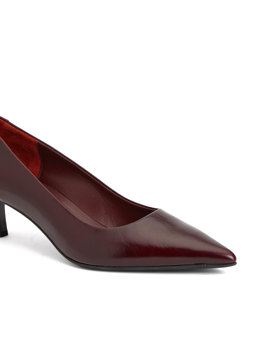 Divarese Kadın Bordo Deri Topuklu Ayakkabı Divarese Kadın Bordo Deri Topuklu Ayakkabı