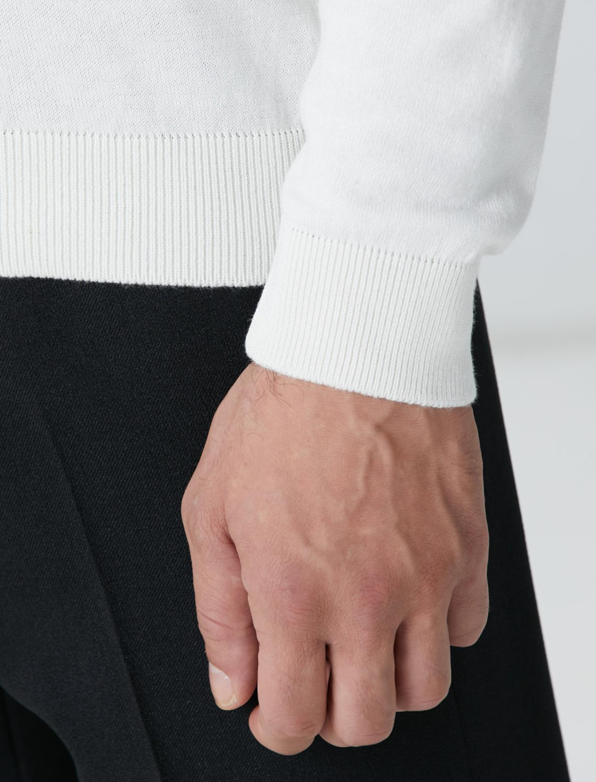 Network Erkek Kırık Beyaz Basic Kazak Network Erkek Kırık Beyaz Basic Kazak