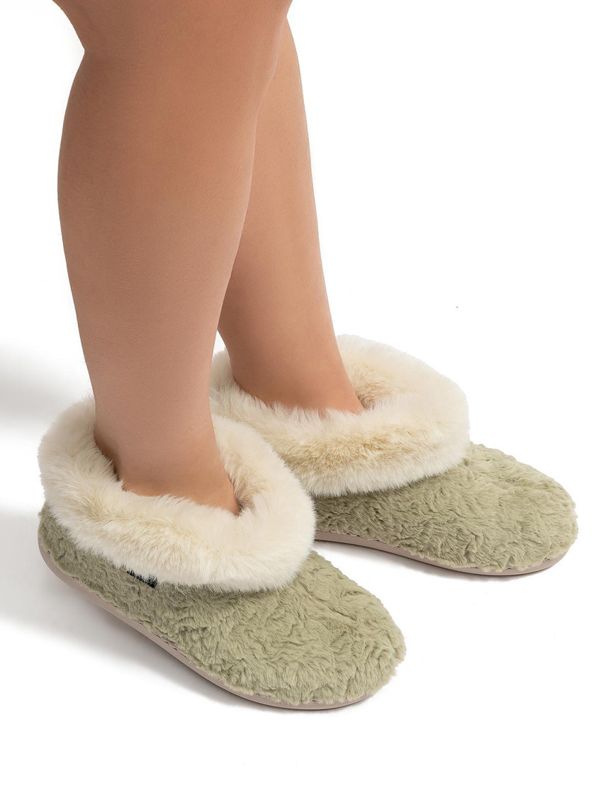 Emily Kadın Kürklü Ev Botu Yeşil 37/41 Emily Kadın Kürklü Ev Botu Yeşil 37/41