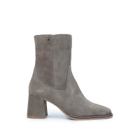 Tamer Tanca Kadın Hakiki Deri Vizon Süet Topuklu Bot Tamer Tanca Kadın Hakiki Deri Vizon Süet Topuklu Bot