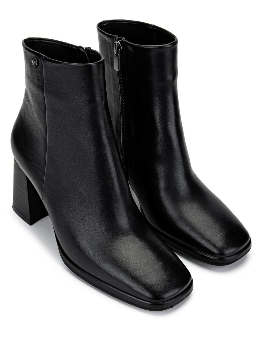Tamer Tanca Kadın Hakiki Deri Siyah Deri Topuklu Bot Tamer Tanca Kadın Hakiki Deri Siyah Deri Topuklu Bot