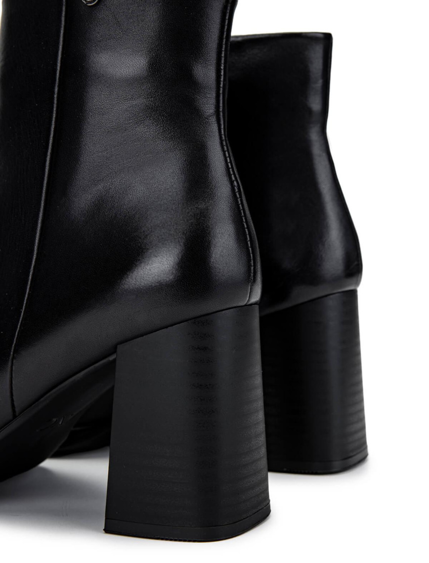 Tamer Tanca Kadın Hakiki Deri Siyah Deri Topuklu Bot Tamer Tanca Kadın Hakiki Deri Siyah Deri Topuklu Bot