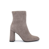 Tamer Tanca Kadın Hakiki Deri Vizon Süet Topuklu Bot Tamer Tanca Kadın Hakiki Deri Vizon Süet Topuklu Bot