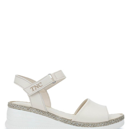 Tamer Tanca Kadın Hakiki Deri Bej Comfort Sandalet Tamer Tanca Kadın Hakiki Deri Bej Comfort Sandalet