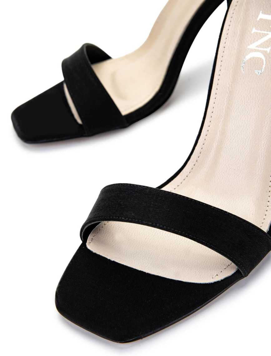 Tamer Tanca Kadın Vegan Siyah Saten Topuklu Ayakkabı