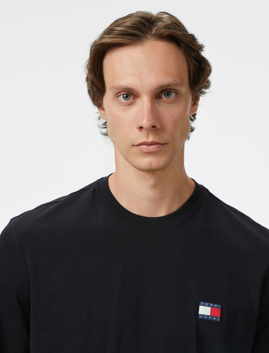 Tommy Jeans 90's Flag Erkek Siyah T-Shirt Tommy Jeans 90's Flag Erkek Siyah T-Shirt