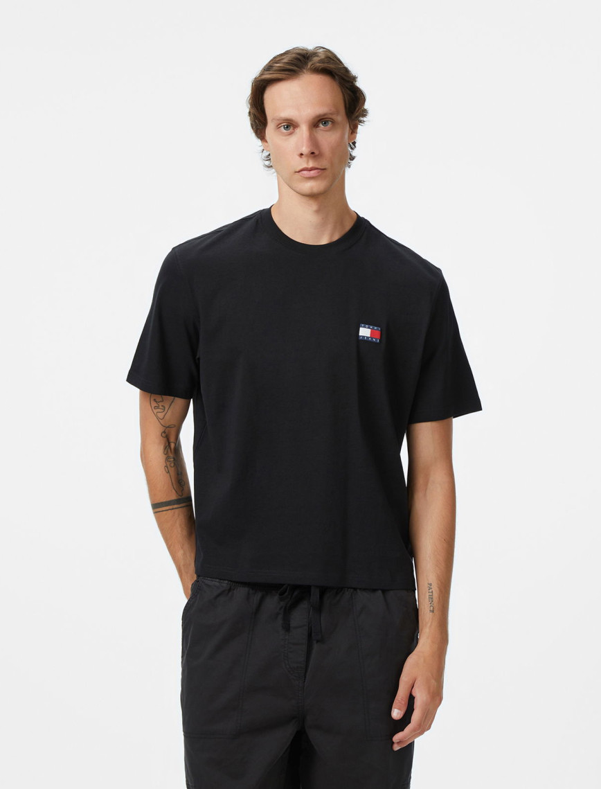 Tommy Jeans Regular Badge Play Erkek Mavi T-Shirt Tommy Jeans Regular Badge Play Erkek Mavi T-Shirt