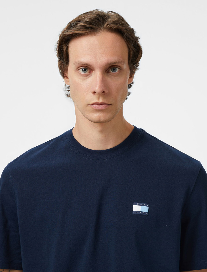 Tommy Jeans Regular Badge Play Erkek Mavi T-Shirt Tommy Jeans Regular Badge Play Erkek Mavi T-Shirt
