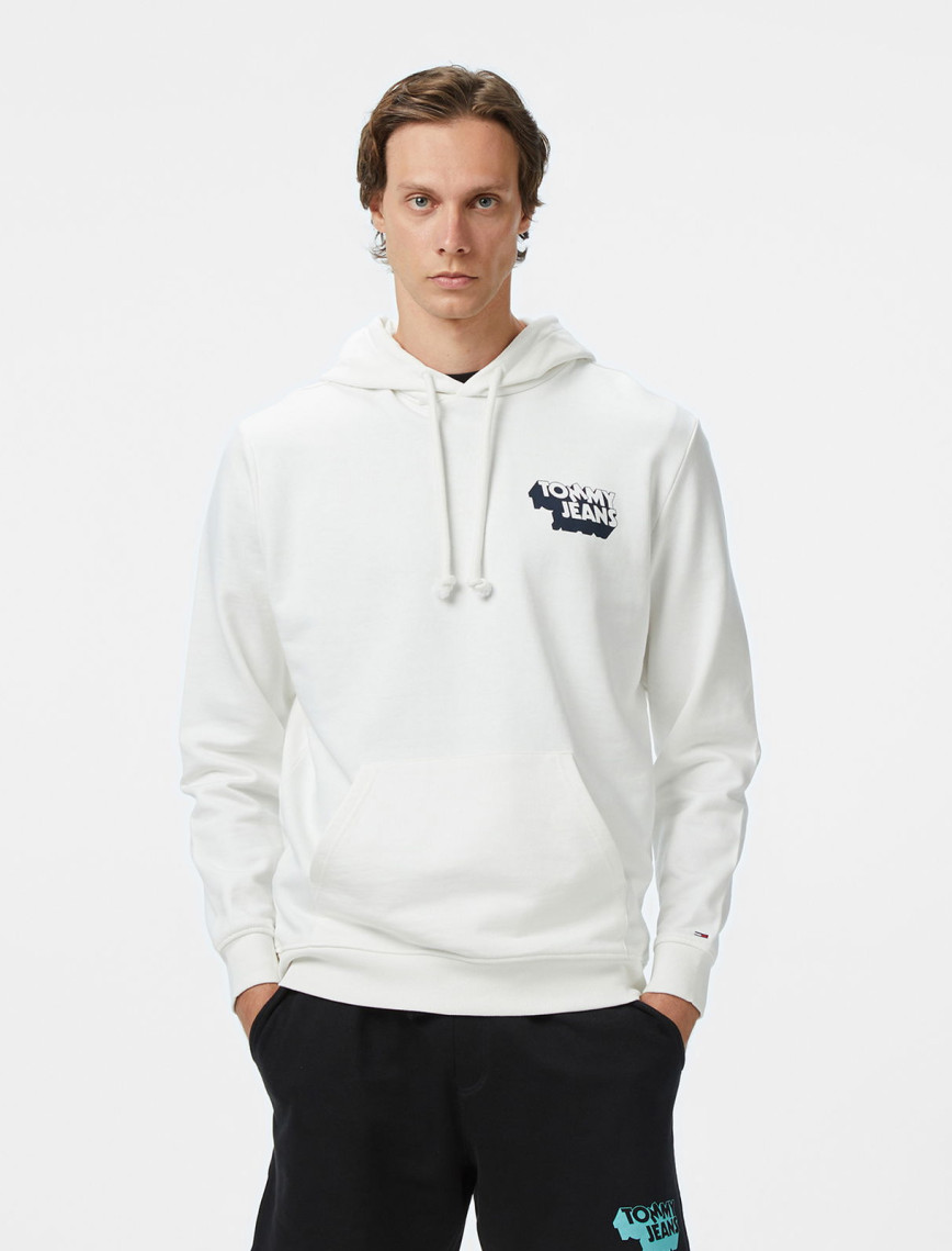 Tommy Jeans Stack Logo Erkek Beyaz Sweatshirt Tommy Jeans Stack Logo Erkek Beyaz Sweatshirt