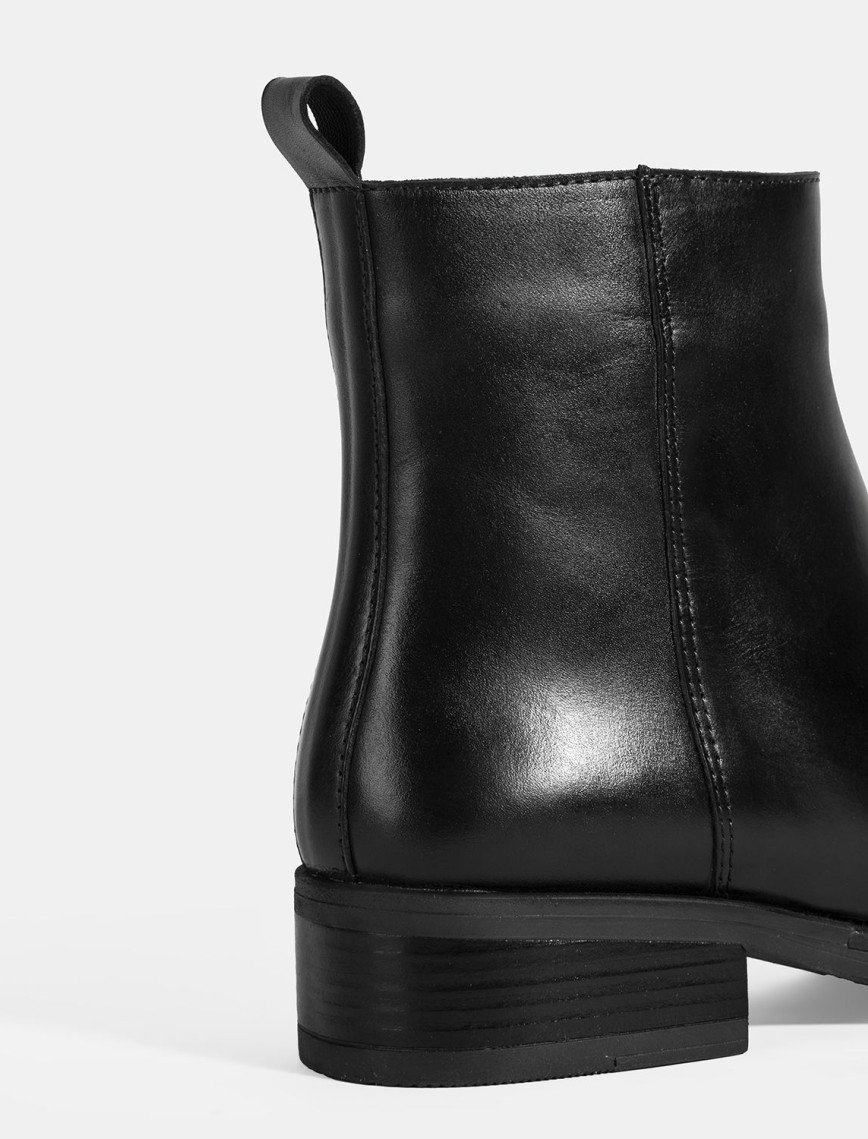 Kadın Siyah Fermuarlı Deri Bot Kadın Siyah Fermuarlı Deri Bot