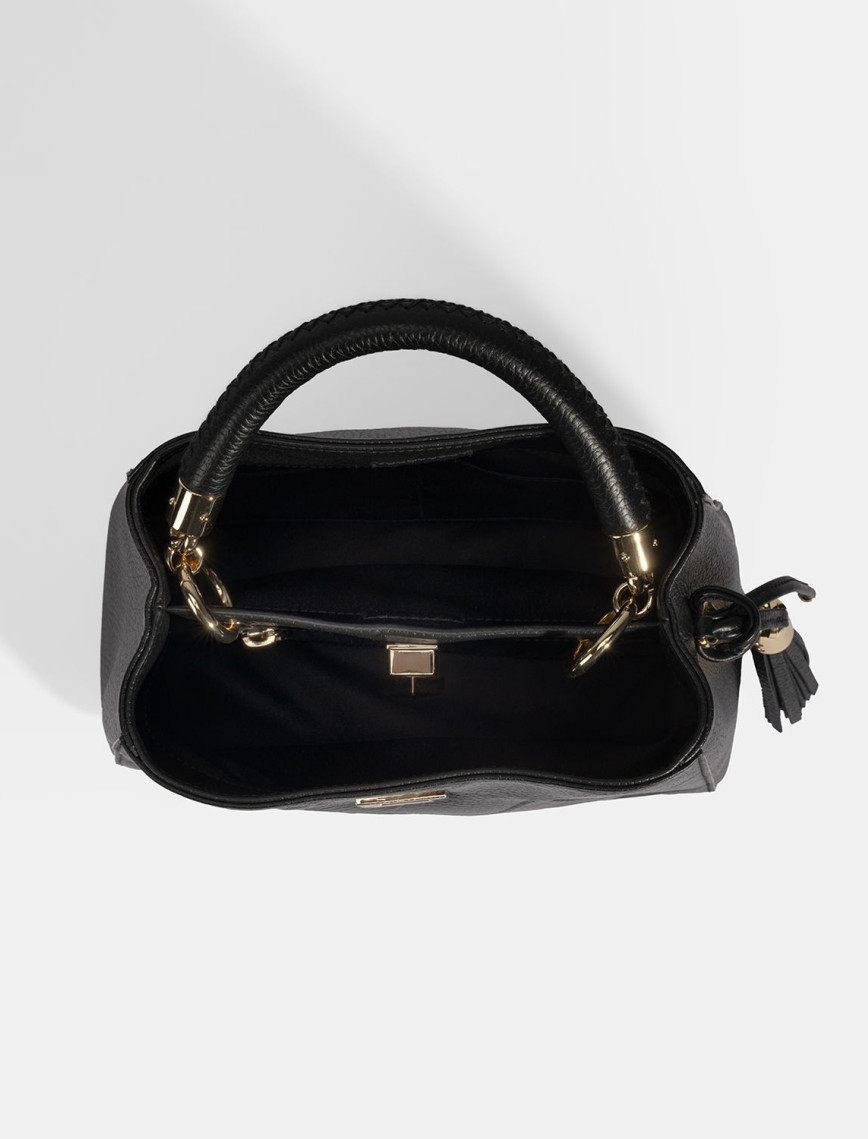 Kadın Siyah Püskül Aksesuarlı Deri El Çantası Kadın Siyah Püskül Aksesuarlı Deri El Çantası