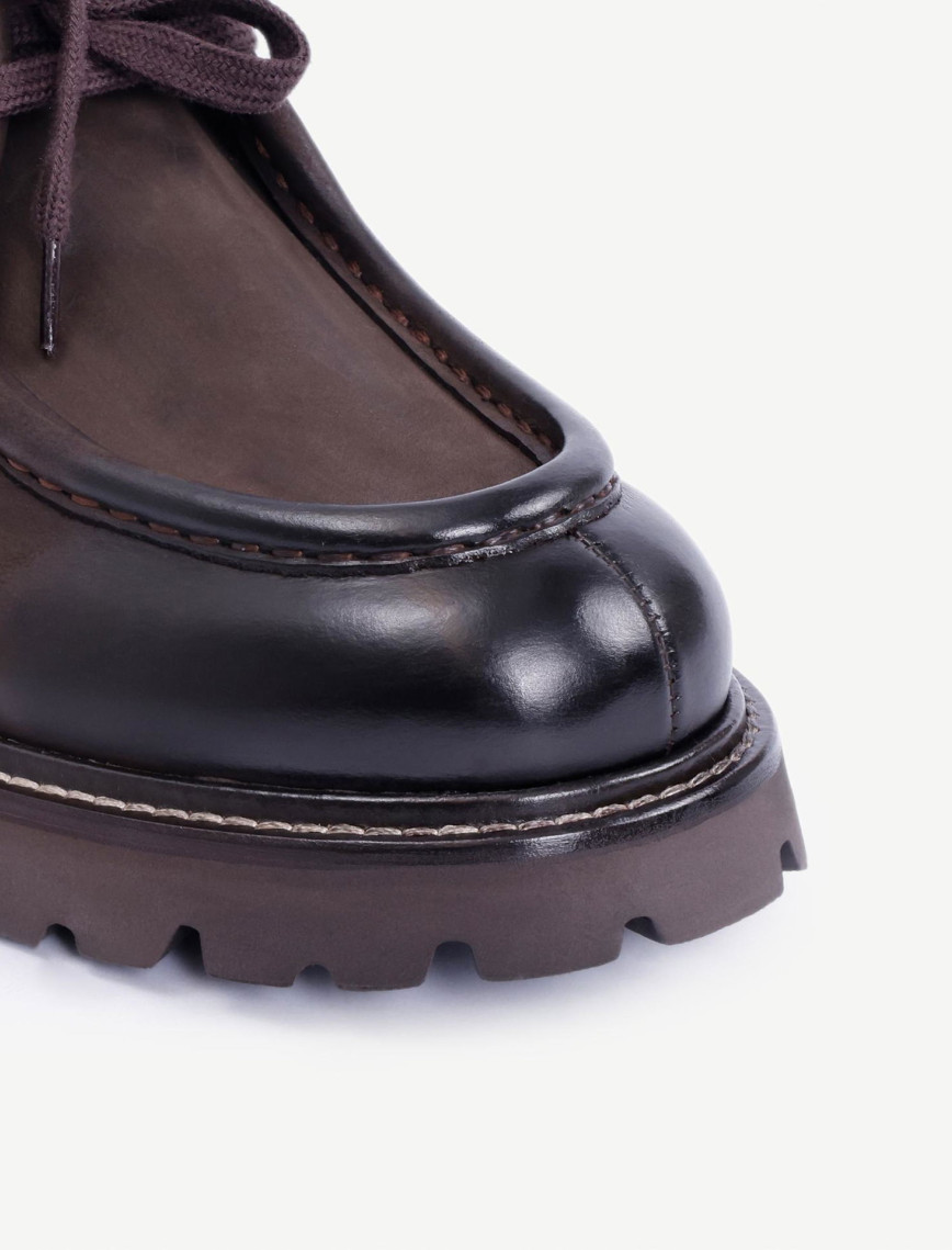 YARGICI Kalın Tabanlı Deri Düz Ayakkabı YARGICI Kalın Tabanlı Deri Düz Ayakkabı