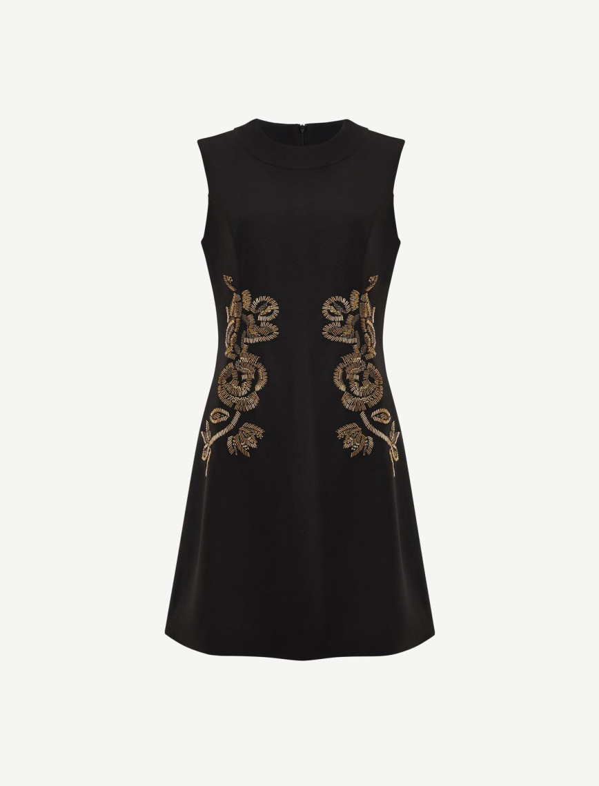 YARGICI Dar Bisiklet Yaka Kolsuz Elbise YARGICI Dar Bisiklet Yaka Kolsuz Elbise