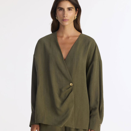 YARGICI Geniş Gömlek Yaka Uzun Kol Gömlek YARGICI Geniş Gömlek Yaka Uzun Kol Gömlek