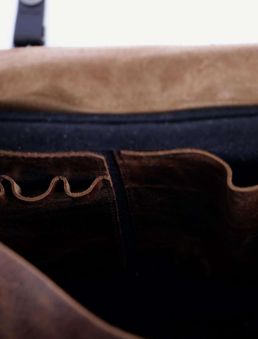 YARGICI Kapaklı Deri Laptop Çantası YARGICI Kapaklı Deri Laptop Çantası