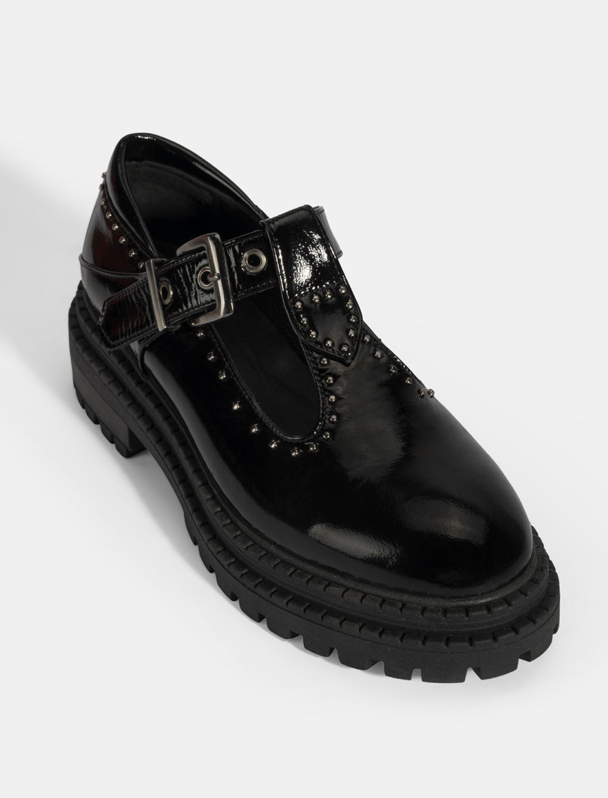 Kadın Siyah Zımba Detaylı T-Bant Rugan Ayakkabı Kadın Siyah Zımba Detaylı T-Bant Rugan Ayakkabı